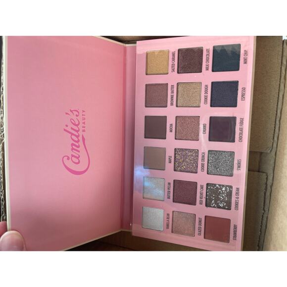 NWT Candie's Beauty eyeshadow pallet - Picture 2 of 3